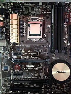 électronique, Composants, pcb, carte mère, puce, La technologie, personne, fermer, la communication, équipement, la musique, plein cadre, équipement audio, lien, contrôle, texte, à l'intérieur, matériel d'enregistrement sonore, arrière-plans, culture artistique et divertissement, équipement électrique, nombre, Industrie électronique, industrie, 2K, CC0, domaine public, libre de droits