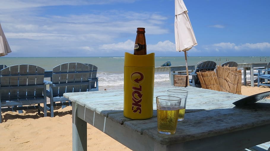Cerveja, skol, Sol, de praia, bebidas, mar, oceano, verão, feriados, céu, nuvem - céu, agua, natureza, dia, comunicação, placa, ninguém, terra, luz solar, texto, ao ar livre, madeira - material, segurança, arquitetura, areia, roteiro ocidental, 4K