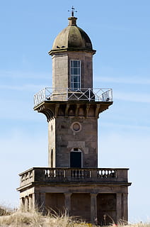 vell, far, llum, Blackpool, mar, platja, arquitectura, història, pedra, gres, edifici, monument, cel, blau, turisme, viatge, bonic, mariners, ajuda, senyal, estructura construïda, exterior de l'edifici, dia, el passat, naturalesa, cap gent, cúpula, torre, vista d’angle baix, creença, religió, destinacions de viatge, viatjar, lloc de culte, a l'aire lliure, 1080P, CC0, domini públic, lliure de regalies