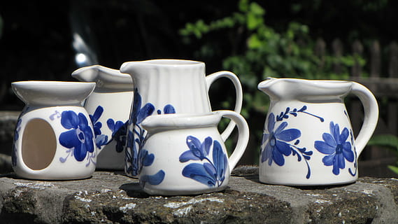 tableware, pot, ceramic, ad, white, patern flowers, ceramics, blue, cup, porcelain, no people, pattern, mug, group of objects, tea cup, teapot, floral pattern, close-up, drink, art and craft, crockery, food and drink, nature, antique, jug, pitcher - jug, outdoors, 4K, CC0, public domain, royalty free