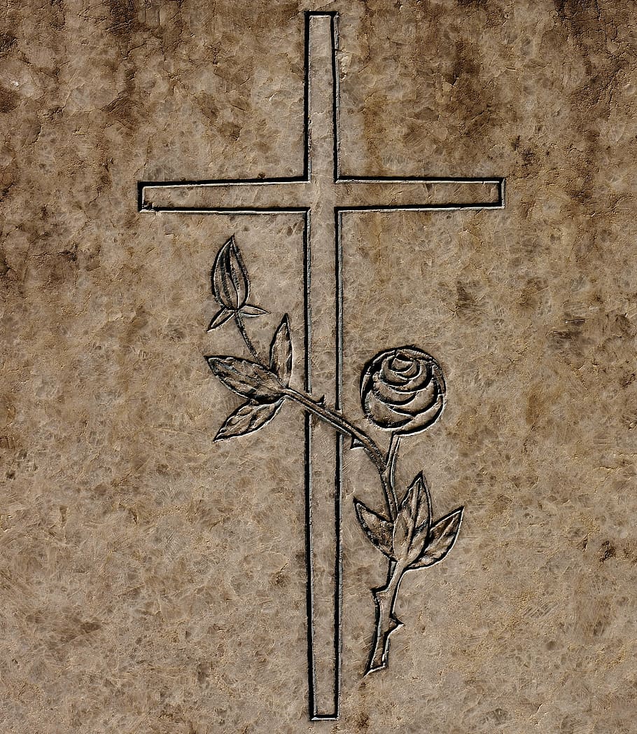 decoració creuada, creu, llosa de granit, patró, roses, gris, pedra, làpida, cementiri, passat de moda, antiguitat, història, antic, primer pla, cap gent, a l'interior, dia, arquitectura, art i artesania, funció de construcció de parets, el passat, creativitat, fons, disseny, artesania, naturalesa, estructura construïda, religió, forma, creença, 4K
