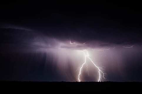 selektiv, fokus fotografie, Donner, Blitzfotografie, Foto, Blitz, Himmel, Wolke, Nacht-, Sturm, Natur, dunkel, Gewitter, Wetter, Landschaft, Blau, Licht - natürliches Phänomen, keine Leute, szenen, wolke - himmel, draußen, Kraft in der Natur, gegabelter Blitz, Leistung, Schönheit in der Natur, Sturmwolke, Kommunikation, Dramatischer Himmel, Warnschild, Zeichen, Szenen - Natur, lila, Regen, Aggression, bedrohlich, 2K, CC0, gemeinfrei, lizenzfrei
