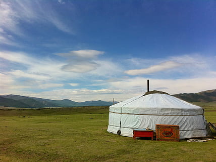 alb, cort, însorit, cer, Mongolia, peisaj, nori, iarbă, plante, munţi, câmpuri, natură, in afara, țară, mediu rural, vară, primăvară, Munte, nor - cer, scenics, camp, teren, mediu inconjurator, liniște, frumusețe în natură, scenice - natura, o scenă liniștită, zi, plantă, nici o persoana, scenă non-urbană, construită, camping, în aer liber, 2K, CC0, domeniu public, fără drepturi de autor