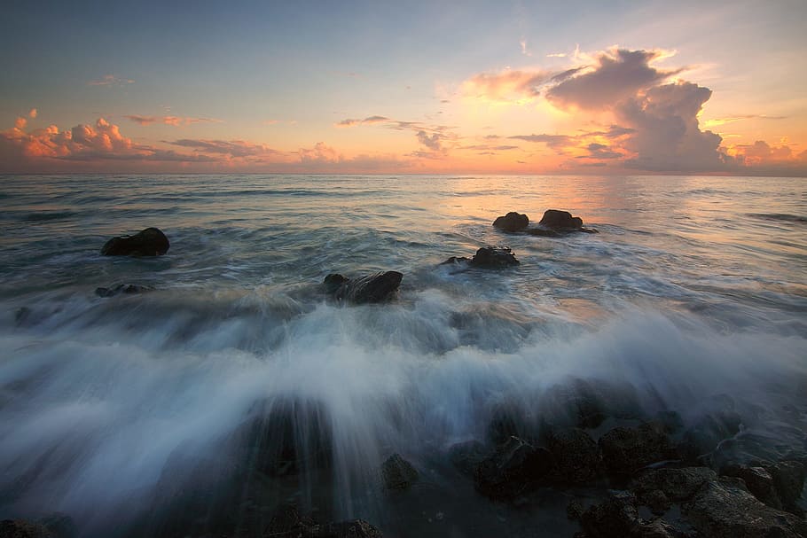 mare, alba, paesaggio, natura, spiaggia, nuvole, crepuscolo, sera, orizzonte, lunga esposizione, oceano, all'aperto, rocce, paesaggio marino, riva del mare, cielo, tramonto, viaggio, acqua, onde, scenics - natura, roccia, bellezza nella natura, movimento, roccia - oggetto, solido, nuvola - cielo, terra, orizzonte sull'acqua, sport, la tranquillità, nessuno, potere in natura, 1080P