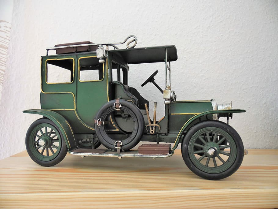oldtimer, vehicle, nostàlgia, clàssic, joguines, cotxe antic, mitjans de transport, model de cotxe, automòbil de cotxes d'època, transport, manera de transport, cap gent, vehicle terrestre, dia, vista lateral, arquitectura, roda, cadira de rodes, a l'aire lliure, funció de construcció de parets, carro, ciutat, estructura construïda, habilitats diferents, negocis, equip mèdic, oficina, viatjar, 4K
