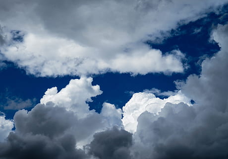 modulo, nuvole scure, nuvole, cielo, forma di nuvole, sopra le nuvole, blu, volo, vista, volare, nuvole di tempesta, umore, natura, nuvola - cielo, Cloudscape, sfondi, tempo metereologico, bellezza nella natura, scenics - natura, la tranquillità, Colore bianco, Inquadratura dal basso, nessuno, giorno, idilliaco, nuvoloso, all'aperto, atmosfera, scena tranquilla, ambiente, meteorologia, morbidezza, 4K, CC0, dominio pubblico, privo di copyright