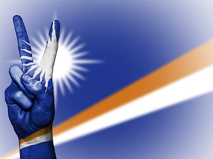 Islas Marshall, paz, mano, nación, fondo, bandera, colores, país, icono, nacional, estado, símbolo, turismo, viaje, mano humana, parte del cuerpo humano, dedo humano, azul, de cerca, gente, dedo, parte del cuerpo, una persona, adentro, pared - característica de la construcción, luz del sol, luz - fenómeno natural, persona irreconocible, alcanzando, gesticulando, naturaleza, gente real, equipo de iluminación, extremidad humana, 4K, CC0, dominio público, libre de derechos