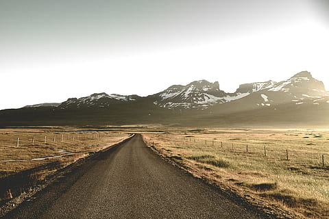 grusvej, steppe, vej, Mark, gletsjerbjerge, dag, grå, beton, hovedvej, landskab, natur, scenics, ingen mennesker, udendørs, bjerg, landlige scene, himmel, ørken, rejse, rejse steder, landskaber, sommer, skønhed i naturen, sky - himmel, bakke, fjern, ikke-urbane scene, ekstremt terræn, vejen frem, faldende perspektiv, miljø, retning, transportmidler, scenics - natur, rolig scene, ro, bjergkæde, forsvindingspunkt, tom vej, 5K, CC0, offentligt domæne, royaltyfrie
