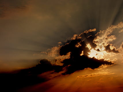 solnedgang, sol, Sky, Brann, om kvelden, sky - himmel, himmel, skjønnhet i naturen, naturskjønnhet - natur, dramatisk himmel, natur, storm, overskyet, mørk, natt, stormsky, ingen folk, clouds, ro, miljø, bakgrunn, tordenvær, utendørs, kraft i naturen, illevarslende, meteorologi, 2K, CC0, offentlig domene, opphavsrett gratis