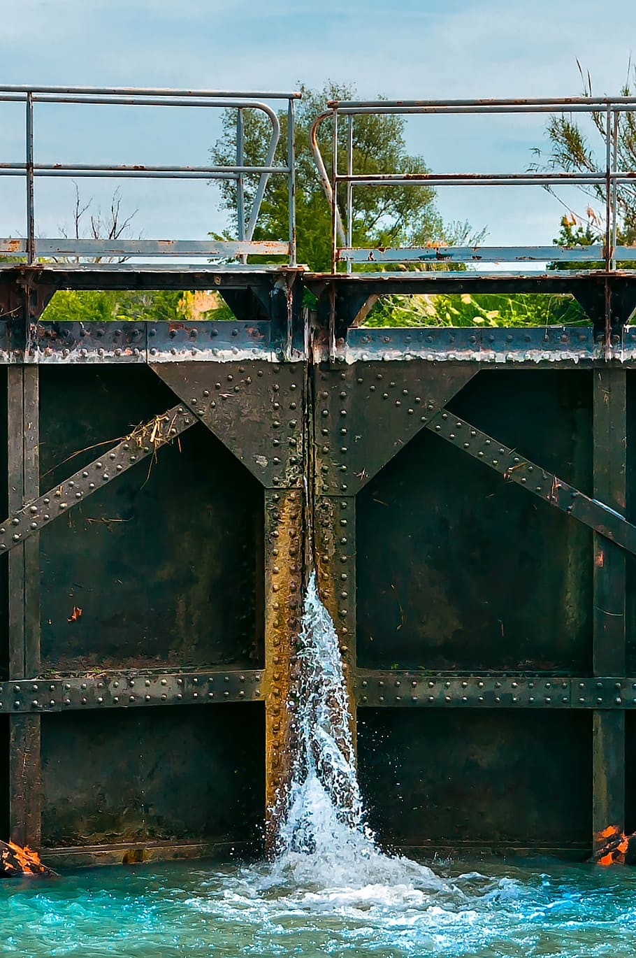 bloqueig, canal, aigua, ecluse, França, migdia, provence, metall, cursos d'aigua, pont - estructura feta per l'home, connexió, dia, arquitectura, cap gent, a l'aire lliure, estructura construïda, moviment, arbre, naturalesa, pont, planta, transport, cel, riu, rovellat, vista d’angle baix, davant del mar, aigua que flueix, 1080P