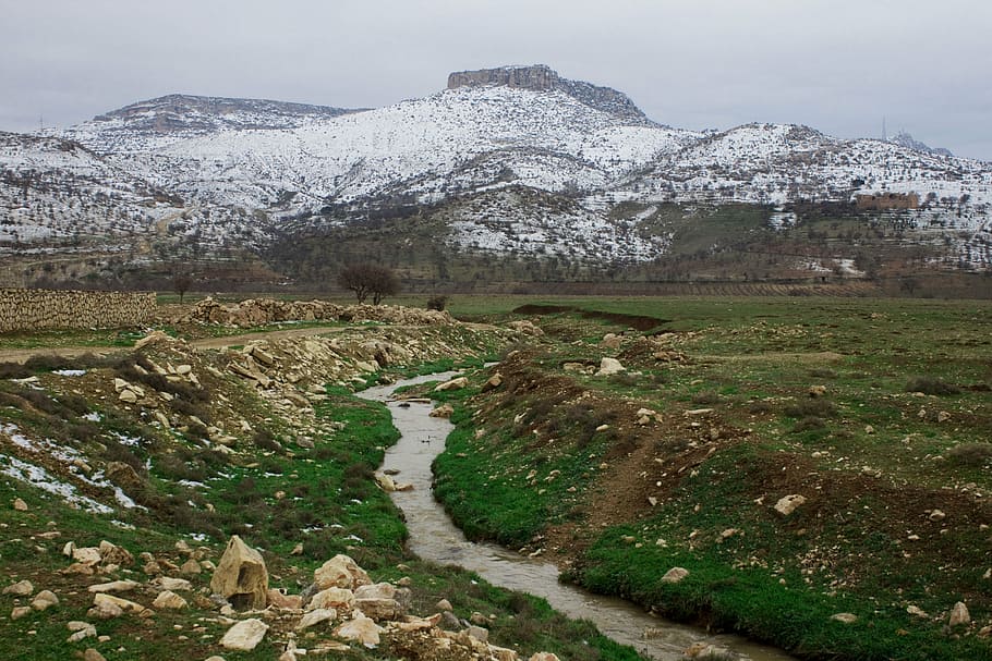 muntanya, hivern, riu, paisatge, Taylor, mardin, gall dindi, muntanyes, naturalesa, agricultura, escenics - natura, cel, cap gent, planta, escena tranquil·la, núvol - cel, tranquil·litat, temperatura de fred, neu, bellesa a la natura, medi ambient, dia, aigua, arquitectura, sòlid, a l'aire lliure, 4K