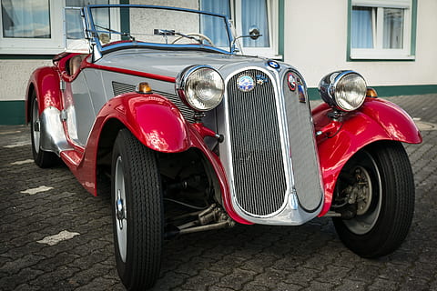 classic, gray, red, vehicle, parked, white, building, daytime, oldtimer, auto, bmw, automotive, spotlight, grille, old, cabriolet, nostalgia, historically, pkw, car, rarity, mode of transportation, land vehicle, transportation, retro styled, vintage car, city, motor vehicle, street, architecture, headlight, chrome, metal, stationary, building exterior, day, built structure, vintage, antique, silver colored, wheel, personal land vehicle, luxury, 5K, CC0, public domain, royalty free