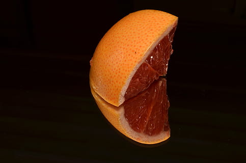 pamplemousse, miroir, partagé, fruit, aliments, tranche, fraîcheur, agrumes, mûr, fond noir, Nourriture et boisson, alimentation saine, prise de vue en studio, couleur orange, bien-être, Orange, à l'intérieur, objet unique, mandarine, personne, fermer, mode de vie sain, nature morte, vitamine C, condition naturelle, 4K, CC0, domaine public, libre de droits
