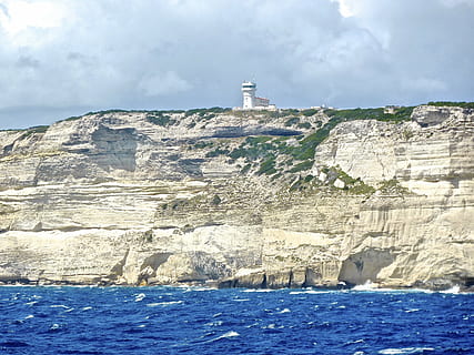 fyrtårn, klipper, Bonifacio, ledestjerne, kystlinje, tårn, navigation, vand, hav, arkitektur, bygning udvendig, himmel, natur, bygget struktur, klint, rejsemål, miljø, sky - himmel, rejse, jord, scenics - natur, turisme, dag, ingen mennesker, udendørs, 4K, CC0, offentligt domæne, royaltyfrie