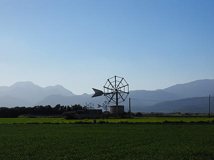 větrný mlýn, mallorca, muro, mlýn, větrná energie, křídlo, síla větru, technologie, paliva a energie, zařízení, Příroda, energie, životní prostředí, nebe, hora, přistát, pole, krajina, tráva, kopie prostor, čisté nebe, scenics - příroda, rostlina, krása v přírodě, nikdo, pohoří, klid, klidné scény, den, obnovitelná energie, venku, 4K, CC0, veřejná doména, bez autorských práv