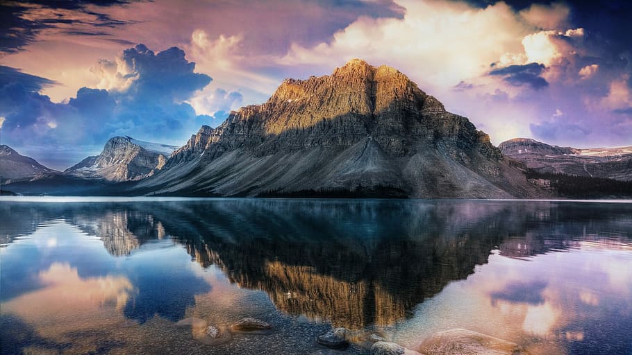 uklidnit, tělo, voda, hora, během dne, mraky, krajina, nebe, Příroda, upraveno, jezero, nachový, odraz, mrak - nebe, scenics - příroda, krása v přírodě, pohoří, životní prostředí, nikdo, destinace, klidné scény, klid, přistát, západ slunce, cestovat, horský vrchol, 4K