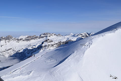 alb, zăpezi, Munte, timpul zilei, aventură, alpin, rece, zing, îngheţ, îngheţat, gheţar, înalt, deal, gheaţă, Islanda, peisaj, varf de munte, natură, în aer liber, oameni, pitoresc, schi, Statiune de schi, pârtie de schi, schior, cer, zăpadă, snowboard, acoperit cu zăpadă, călătorie, vreme, iarnă, peisaj de iarnă, temperatura rece, frumusețe în natură, scenice - natura, culoare alba, scenă non-urbană, o scenă liniștită, liniște, zi, un munte acoperit de zăpadă, albastru, mediu inconjurator, nici o persoana, acoperire, vreme extrema, 5K, CC0, domeniu public, fără drepturi de autor