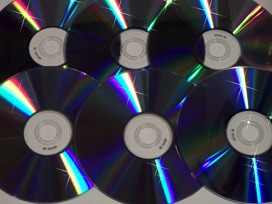 discs, disc, escumós, cercle, forma geomètrica, a l'interior, disc compacte, forma, tecnologia, cultura i entreteniment artístic, il·luminat, música, electricitat, multicolor, cap gent, sostre, disseny, marc complet, nit, primer pla, fons, llum - fenomen natural, patró, vida nocturna, llum, directament a sota, 2K