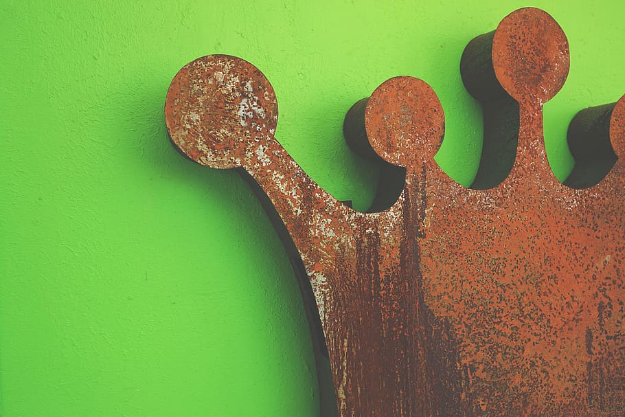 brown, crown, digital, wallpaper, brass, wall, mount, decor, rust, green, wood - material, music, green color, close-up, indoors, no people, musical instrument, guitar, day, wall - building feature, metal, rusty, still life, textured, rough, built structure, creativity, weathered, architecture, old, turquoise colored, 5K