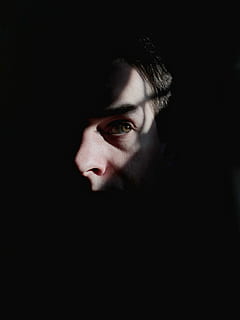 yapamaz, Yapmak, gitmek, dışında, kapatmak, Fotoğraf, adam, yüz, karanlık, gece, gölge, göz, bir kişi, portre, kafadan vuruş, kameraya bakıyor, genç yetişkin, vücut parçası, insan yüzü, içeriye, seyir, insan vücudu parçası, stüdyo çekimi, genç adam, önden görünüş, siyah arka plan, yetişkin, dalma, 2K, CC0, kamu malı, telif ücretsiz