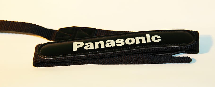 baari, kamera, Panasonic, viestintä, teksti, yhteys, ei ihmisiä, valkoinen tausta, yksi kohde, sisällä, studio ammuttu, tekniikka, musta väri, leikata, liiketoiminta, lähikuva, turvallisuus, yksi sana, nahka-, viesti, henkilökohtainen lisävaruste, tutkiva, 4K