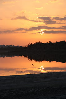 solnedgang, omvendt, to verdener, silhuet, afspejling, orange farve, natur, scenics, himmel, scenics - natur, skønhed i naturen, vand, rolig scene, ro, sky - himmel, fugl, hvirveldyr, sø, ikke-urbane scene, dyr i naturen, dyr, sol, ingen mennesker, udendørs, 4K, CC0, offentligt domæne, royaltyfrie