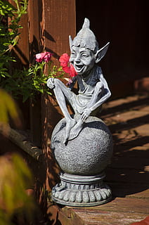 Elf, elementar, Märchen, Gnom, Gartenverzierung, Statue, Skulptur, Kunst und Handwerk, Darstellung, Kreativität, Religion, Spiritualität, keine Leute, Glauben, menschliche Darstellung, Natur, Kunst, die Architektur, Anbetungsstätte, solide, männliche Ähnlichkeit, Pflanze, Tag, gebaute Struktur, Idol, Engel, 4K, CC0, gemeinfrei, lizenzfrei