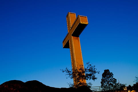 cross, sky, blue, religion, christian, god, christ, christianity, symbol, faith, jesus, religious, holy, crucifix, praying, heaven, icon, gospel, worship, saint southern cross, tree, clear sky, nature, no people, low angle view, plant, architecture, built structure, copy space, outdoors, yellow, day, dusk, tower, lighting equipment, illuminated, lookout tower, architectural column, 1080P, CC0, public domain, royalty free
