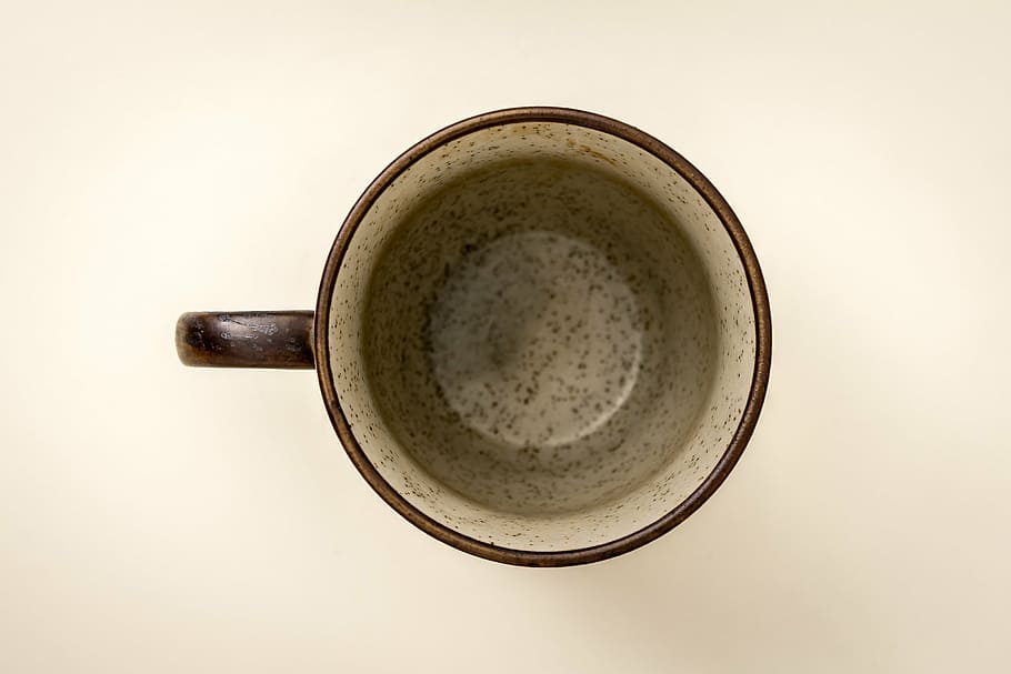 tassa, tee, ceràmica, vaixella, porcellana, vell, beure, refresc, menjar i beguda, directament a sobre, a l'interior, cafè, tir de l'estudi, cafè - beguda, tassa de cafè, natura morta, beguda calenta, fons blanc, primer pla, cap gent, te, espresso, te - beguda calenta, tallar, tassa de te, cafeïna, latte, 4K