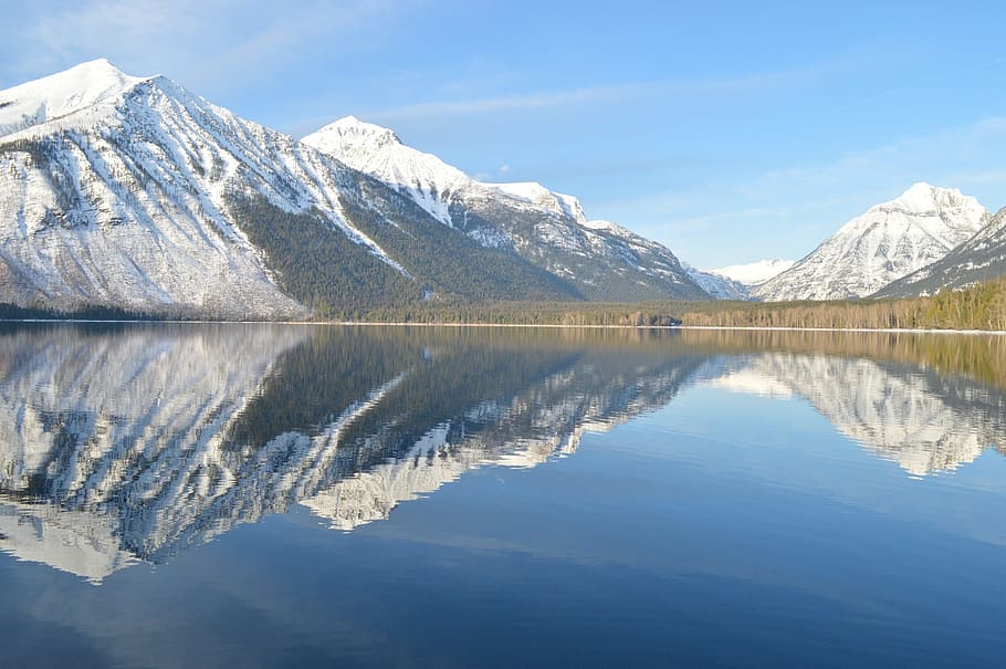 Reflexion, Berge, See, Himmel, alpin, Alpen, kalt, hoch, Landschaft, majestätisch, Gipfel, Gebirge, Natur, draußen, Spitzen, Reflexionen, szenisch, Schnee, schneebedeckt, Wasser, Winter, Berg, Szenen - Natur, Schönheit in der Natur, kalte Temperatur, ruhige Szene, Ruhe, Symmetrie, keine Leute, schneebedeckter Berg, idyllisch, Tag, Reflexionssee, Reinheit, 2K