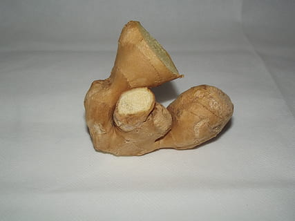 zencefil, taze, kök, baharat, lezzet, lezzetli, tatlandırıcı, yığın, parça, sağlıklı, Gıda, rizom, tıbbi, yiyecek ve içecek, tazelik, natürmort, kapatmak, içeriye, insansız, sağlıklı beslenme, refah, pişmiş, ekmek, yüksek açılı görünüş, tablo, Beyaz arkaplan, stüdyo çekimi, yemeye hazır, düşkünlük, kesmek, gri arkaplan, abur cubur, ayartma, diyet, Fransız yemeği, 4K, CC0, kamu malı, telif ücretsiz