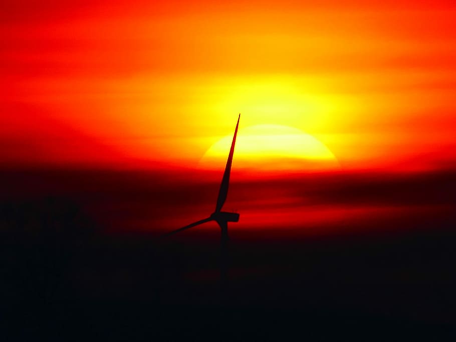 sol, posta de sol, molinet, ala, de tornada, llum de fons, ala, abendstimmung, color taronja, núvol - cel, cel dramàtic, cap gent, silueta, cel, bellesa a la natura, naturalesa, medi ambient, escenics - natura, aerogenerador, generació de combustible i energia, energia renovable, turbina, conservació del medi ambient, energia alternativa, tranquil·litat, escena tranquil·la, a l'aire lliure, cel romàntic, 4K