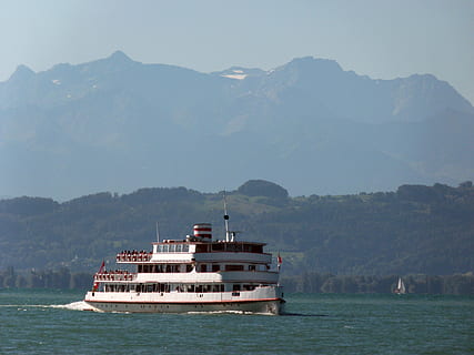 Schiff, Ausflugsschiff, Stiefel, Bodensee, Touristenattraktion, Himmel, Wasser, Hafen, Berge, säntis, Berg, Wasserfahrzeug, Gebirge, Meer, Transportmittel, Transport, Ufergegend, Szenen - Natur, Natur, Reise, Schönheit in der Natur, Passagierfahrzeuge, ruhige Szene, Segeln, Tourismus, Nicht-städtische Szene, Kunst, keine Leute, draußen, Kreuzfahrtschiff, Luxus, Bucht, 1080P, CC0, gemeinfrei, lizenzfrei