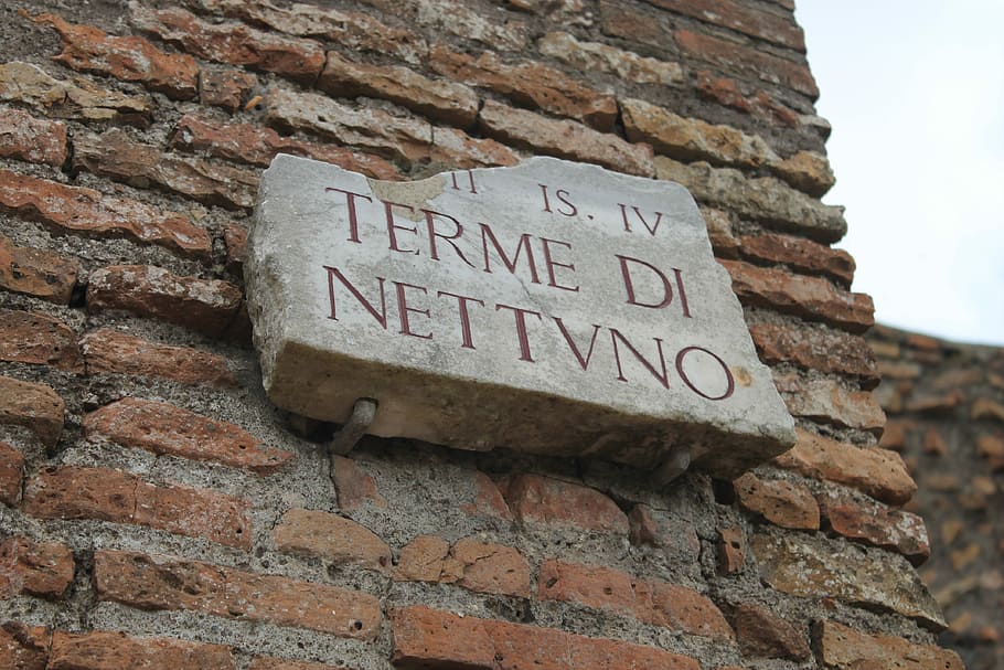 ostia, Itàlia, història, comunicació, text, paret, maó, guió occidental, signe, paret de maó, paret de pedra, informació, funció de construcció de parets, arquitectura, estructura construïda, vista d’angle baix, dia, cap gent, signe d'informació, exterior de l'edifici, sòlid, lletra majúscula, vell, missatge, 4K