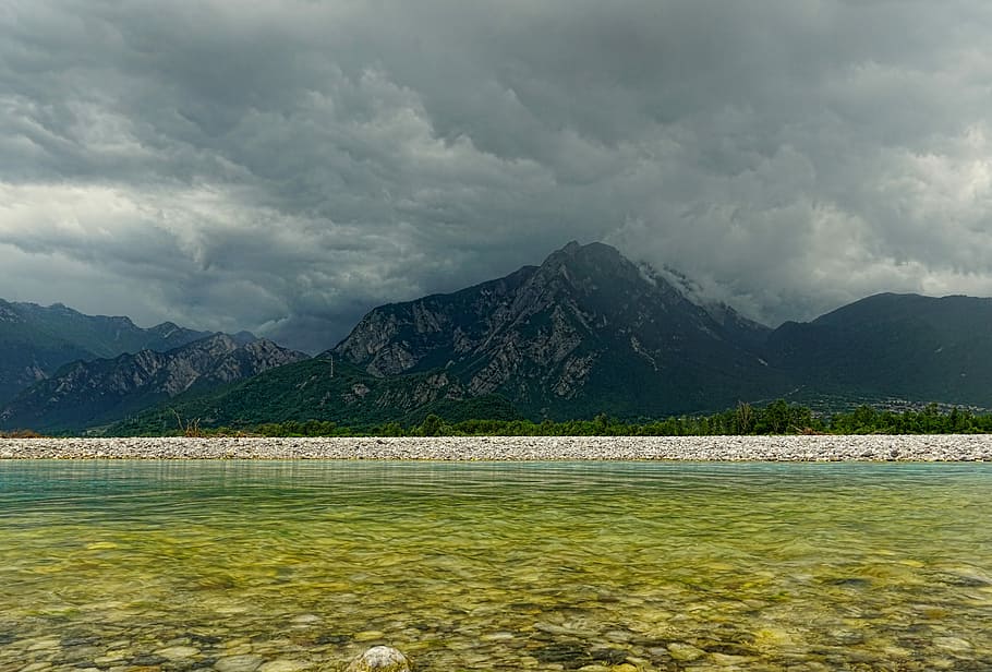 cos, aigua, muntanya, naturalesa, muntanyes, riu, núvols, tempesta, paisatge, amenaçador, trist, gewitter stimmung, panorama, dramàtica, núvol - cel, escenics - natura, medi ambient, cel, Serra, bellesa a la natura, terra, cap gent, planta, destinacions de viatge, llac, escena tranquil·la, dia, viatjar, núvol, cim de muntanya, llacuna, 5K