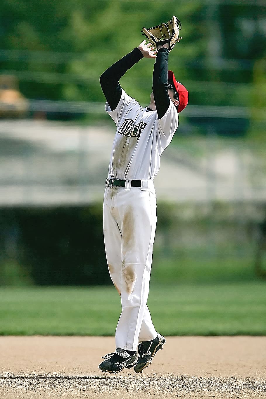 beisbol, jugador de beisbol, camp d'influència, captura, bola de camp, apareixerà, jugador, joc, esport, pilota, masculí, guant, atlètic, atleta, passatemps, canadenc, Canadà, beisbol - esport, una persona, longitud completa, jugant, dia, roba, uniforme de beisbol, de peu, esportista, centrar-se en primer pla, celebració, moviment, roba esportiva, habilitat, uniforme esportiu, pilota de beisbol, colpejar, 2K