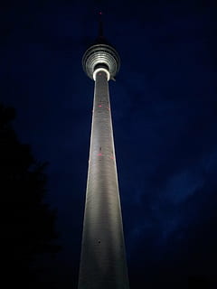 alexanderplatz, Berlin, telewizja, wieża, alex, wieża telewizyjna, architektura, porozumiewanie się, niski kąt widzenia, wysoki - wysoki, na zewnątrz budynku, Miasto, zbudowana struktura, nadawanie, żadnych ludzi, kula, niebo, technologia, podróżować, iglica, cele podróży, globalna komunikacja, na dworze, 2K, CC0, domena publiczna, darmowe zdjęcia