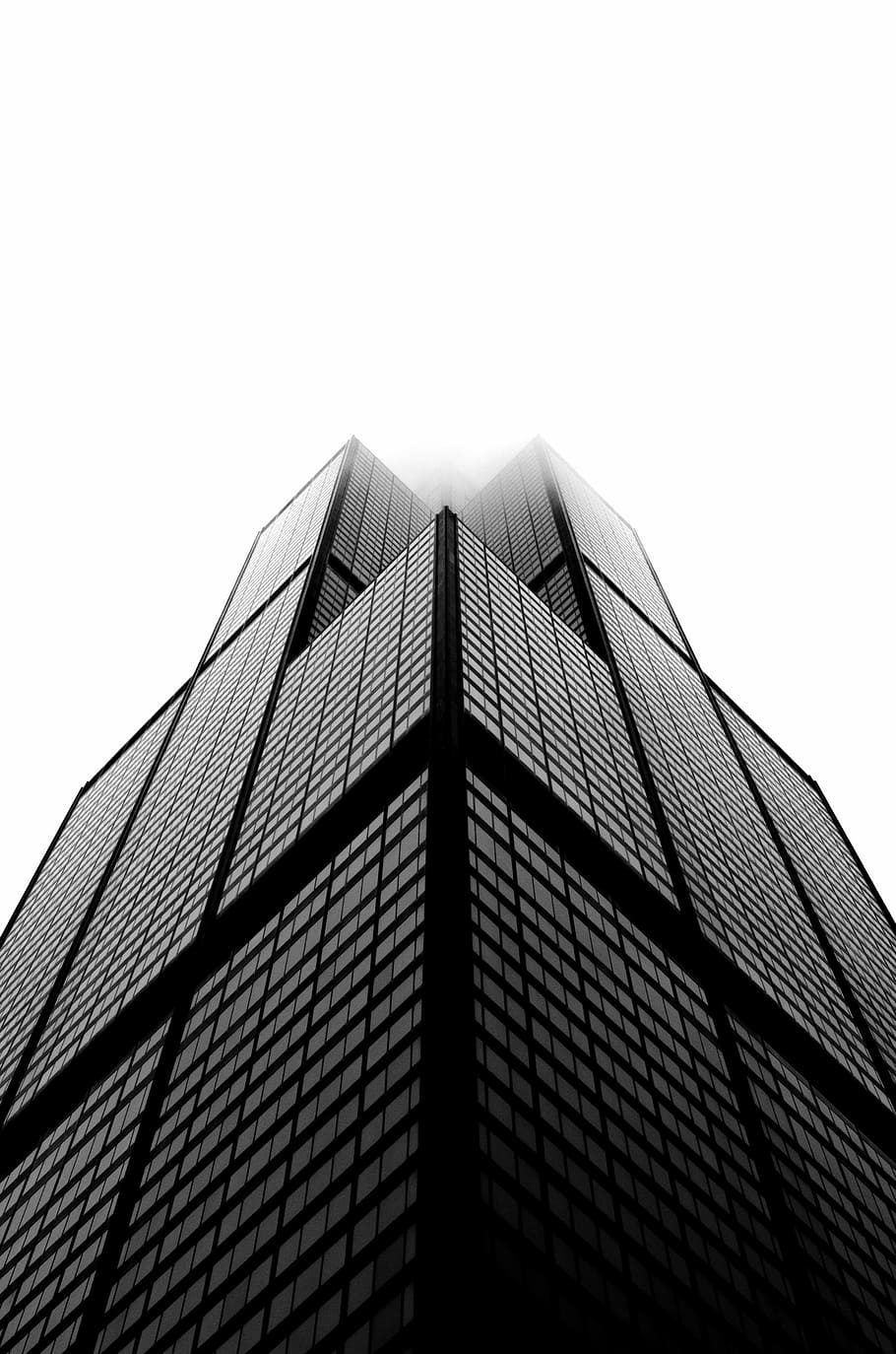 antenne, Foto, bygning, hvid, himmel, bottom view, sort, grå, arkitektur, tårn, skyskraber, Sky, bygning udvendig, lav vinkel visning, bygget struktur, kontorbygning udvendig, by, moderne, skyfri himmel, ingen mennesker, natur, høj - høj, kontor, kopiere plads, dag, udendørs, vindue, 4K