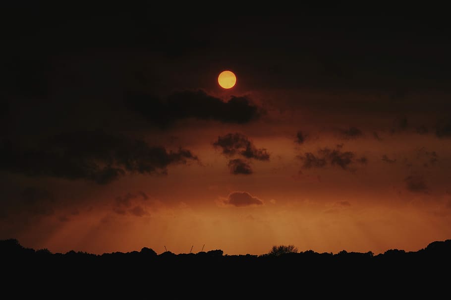 puesta de sol, tormenta, bajo, foto en angulo, Luna, Dom, nube, naranja, cielo, silueta, paisaje urbano, parque, brillar, amarillo, oscuro, Reino Unido, ajuste, amanecer, brillante, belleza en la naturaleza, paisajes - naturaleza, nube - cielo, tranquilidad, escena tranquila, noche, color naranja, nadie, naturaleza, ambiente, paisaje, espacio, idílico, al aire libre, astronomía, Luna llena, eclipse, 5K