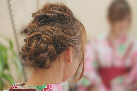 Neigungslinsen-Fotografie, Frau, tragen, Rosa, Robe, Neigung, Linse, Fotografie, drinnen, Bildtyp, Uhrzeit, Bildtechnik, Erwachsene, menschliches Alter, Farbbild, kaukasischer Abstammung, ethnische Zugehörigkeit, Standpunkt, Kind, Kleidung, bewegende Tätigkeit, Form der Kommunikation, Mädchen, körperliche Position, Tag, nur für Erwachsene, Veranstaltung, Menschen gemacht Objekt, Kopfschuss, Rückansicht, menschliches Haar, Haarknoten, Fokus auf den Vordergrund, eine Person, Haar, braune Haare, Porträt, Kindheit, Nachwuchs, Frisur, Nahansicht, Frauen, zufällige Menschen, Unschuld, 1080P, CC0, gemeinfrei, lizenzfrei
