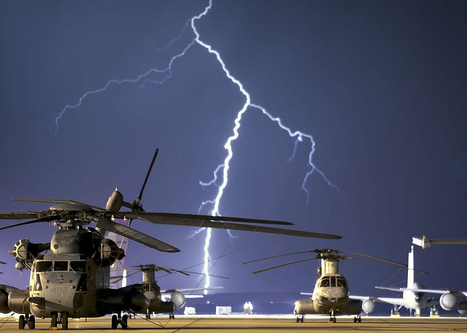 negre, helicòpters, cos, aigua, llamps, colpejar, nit, tempesta, pern, temps, electricitat, camp d’avió, avions, naturalesa, cel, poder, energia, flaix, càrrec, brillant, força, llum, tempestuós, descàrrega, cridaner, poder a la natura, núvol - cel, vista d’angle baix, cap gent, bellesa a la natura, il·luminat, comunicació, a l'aire lliure, arquitectura, signe, exterior de l'edifici, senyal d'advertència, Font d'alimentació, 1080P