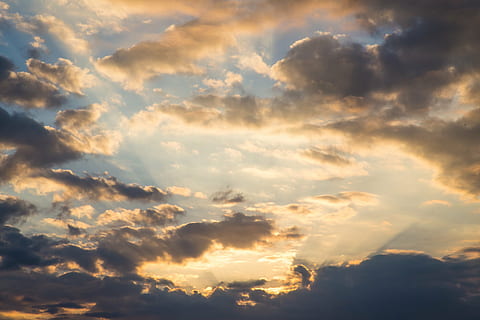 cloudformation, pilvi, palavat pilvet, maisema, pilvi - taivas, auringonlasku, luonto, taustat, dramaattinen taivas, scenics, kauneus luonnossa, taivas, cloudscape, sää, maisemat - luonto, tyyneys, auringonvalo, rauhallinen kohtaus, ilmapiiri, auringonsäde, ei ihmisiä, idyllinen, ulkona, tunnelma, moody sky, aurinko, kirkas, abstrakti tausta, 5K, CC0, public domain, rojaltivapaa
