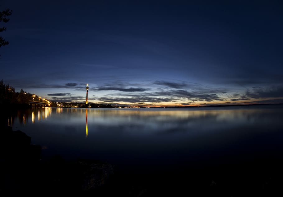Landschaftsfotografie, Gebäude, Karosserie, Wasserblick, wolkig, Himmel, Reflexion, Wasser, Wolke, dunkel, Sonnenuntergang, Dämmerung, Turm, Ufergegend, Natur, Wald, särkänniemi, näsinneula, Tampere, wolke - himmel, Szenen - Natur, Schönheit in der Natur, Ruhe, See, ruhige Szene, keine Leute, idyllisch, Nicht-städtische Szene, draußen, stehendes Wasser, Nacht-, Reflexionssee, 4K