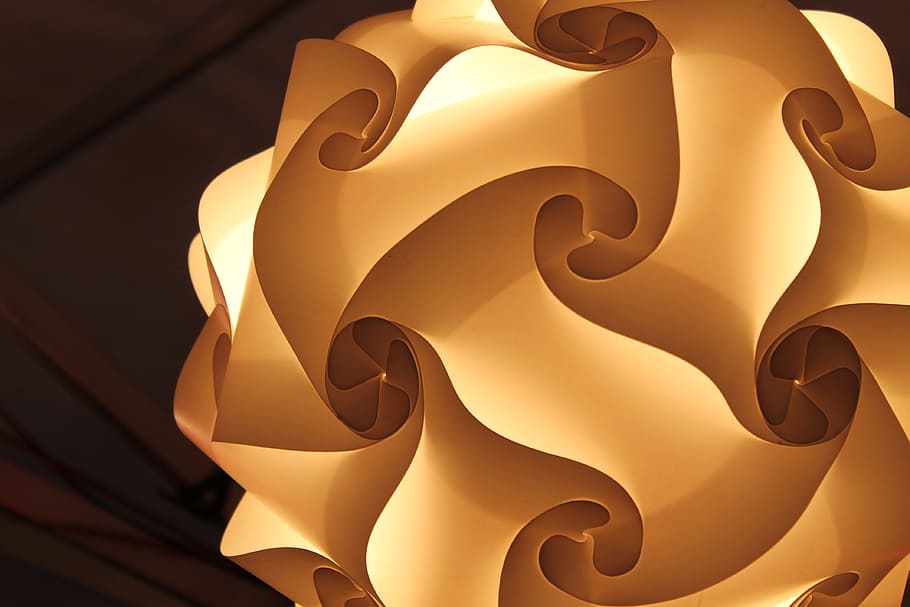 llum, formes, disseny, patró, brillant, cotxe, groc, fabricació, indústria, estalvis, fàbrica, cap gent, color daurat, primer pla, a l'interior, Finances, resum, tecnologia, forma, art i artesania, naturalesa, fons, metall, negocis, tridimensional, modern, il·luminat, 4K