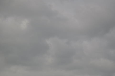 núvol, núvols, gris, fosc, temps, atmosfera, plujós, tempestuós, núvol - cel, cel, tempesta, núvol de tempesta, cloudscape, bellesa a la natura, cap gent, fons, naturalesa, vent, cel dramàtic, vista d’angle baix, medi ambient, escenics - natura, a l'aire lliure, pluja, meteorologia, ominós, pluja torrencial, 4K, CC0, domini públic, lliure de regalies
