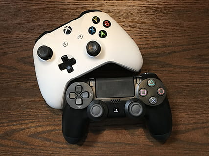 joc video, joc, joc, controlor de joc, joc, controlor, joystick, Control, echipament, divertisment, gamepad, tehnologie, lemn - material, de modă veche, masa, nici o persoana, studio shot, în interior, natură moartă, arta culturii și divertismentului, a închide, zaruri, vedere în unghi mare, jocuri de noroc, direct deasupra, jocuri de agrement, reprezentare, culoare alba, relaxare, Activitatea de agrement, culoare neagră, lemn, reprezentarea animalelor, 4K, CC0, domeniu public, fără drepturi de autor