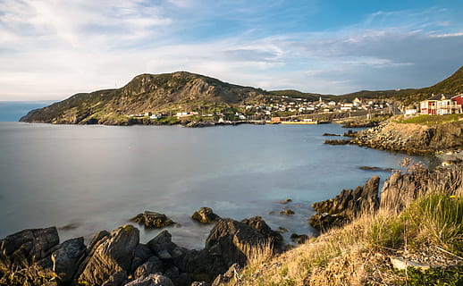 hav, landskap, bergen, natur, kust, dramatisk, skymning, sjö, naturlig, utomhus-, fredlig, lantlig, havet, byar, vatten, himmel, moln - himmel, scenics - natur, sten, skönhet i naturen, rock-objekt, arkitektur, berg, lugn, inget folk, fast, lugn plats, landa, byggd struktur, byggnad exteriör, byggnad, utomhus, vik, 4K, CC0, offentligt domän, royaltyfria