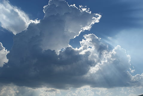 hav af skyer, sol, skyer, himmel, overskyet, stråler, sky - himmel, skønhed i naturen, cloudscape, sollys, blå, miljø, scenics - natur, natur, baggrunde, ro, solstråle, idyllisk, hvid farve, dramatisk himmel, rolig scene, ingen mennesker, atmosfære, udendørs, vind, meteorologi, lyse, 4K, CC0, offentligt domæne, royaltyfrie