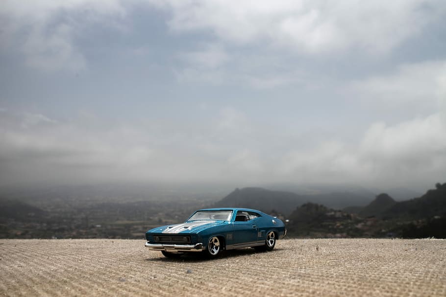 blu, coupé muscolare, bianca, da corsa, strisce, muscolo, coupe, strisce da corsa, auto, mezzi di trasporto, veicolo terrestre, modalità di trasporto, all'aperto, cielo, nuvola - cielo, giorno, campo, modo di trasporto, veicolo a motore, natura, viaggio, paesaggio, ambiente, nessuno, strada, copia spazio, terra, scenics - natura, viaggio su strada, la libertà, 5K