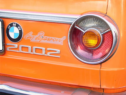 auto, bmw, 2002, Old Timer, durven, oranje, BMW, 2002, voertuig, vervoer, retro gestileerd, landvoertuig, wijze van transport, verzamelaarswagen, Oranje kleur, motorvoertuig, koplamp, geen mensen, tekst, vintage auto, metaal, detailopname, westers schrift, buitenshuis, dag, communicatie, verlichtingsapparatuur, rood, chroom, wiel, 1080P, CC0, publiek domein, royaltyvrij
